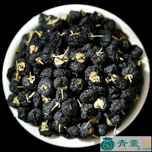 中药材小黑构图片