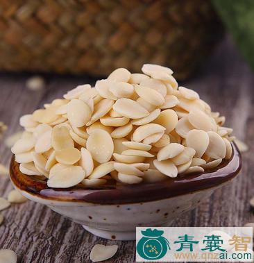 中药材巴达杏仁图片