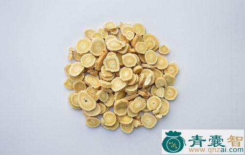 中药材芪母图片