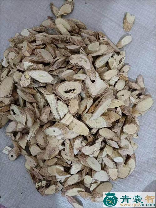 银消的性状性味归经以及功效用法和注意事项-青囊智