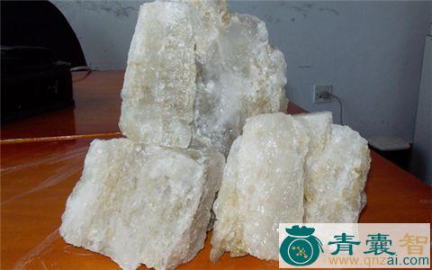 中药材风化硝图片